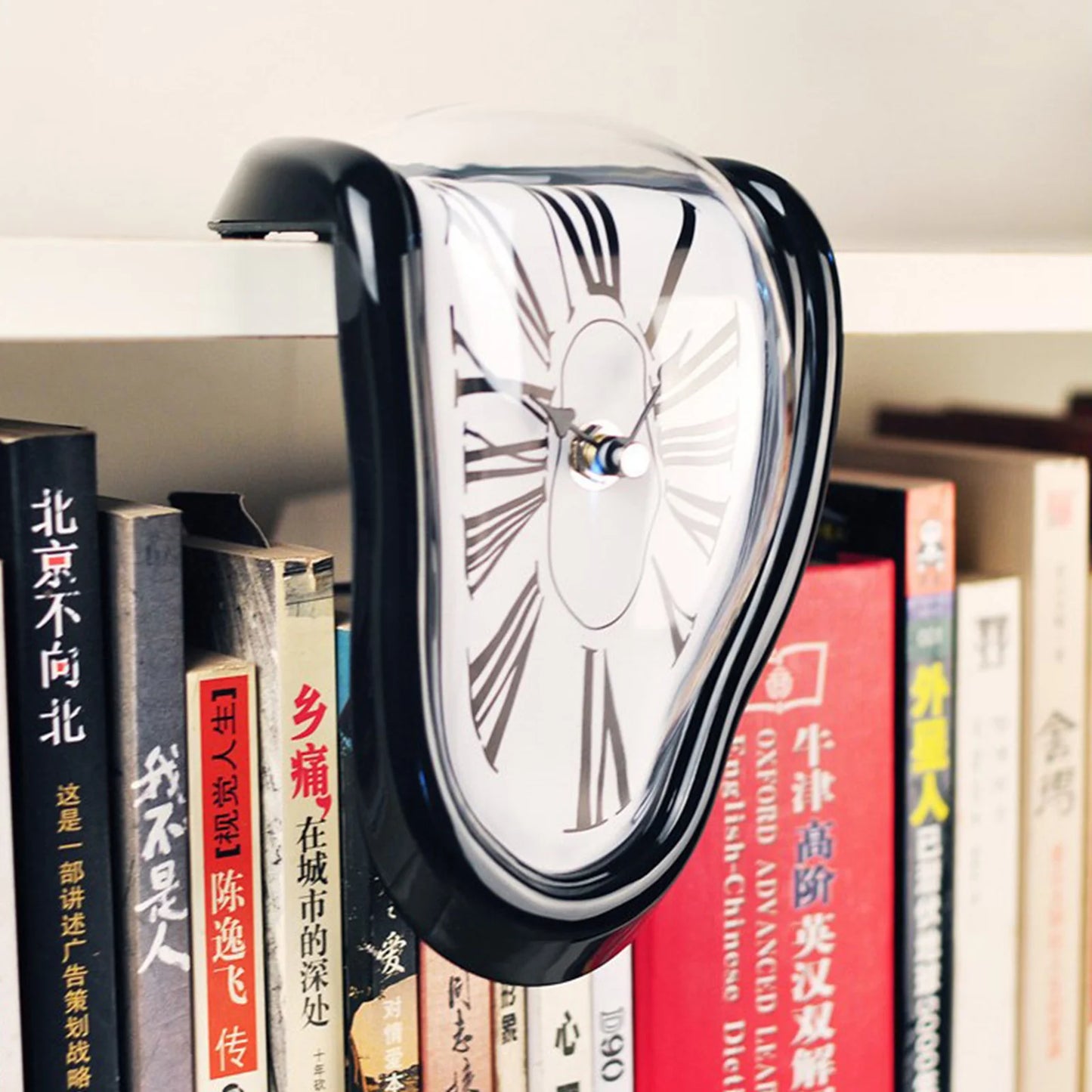 Creative Surreal Melting Distorted Wall Clocks Surrealist Salvador Dali Style Wall Home Garden Mute Clock Desktop Decororation